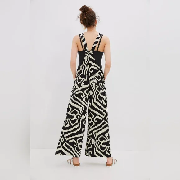 by Anthropologie Constance Wide Leg Overalls Size L - Picture 10 of 15